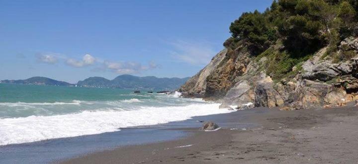 Liguria Home Ameglia Eksteriør bilde